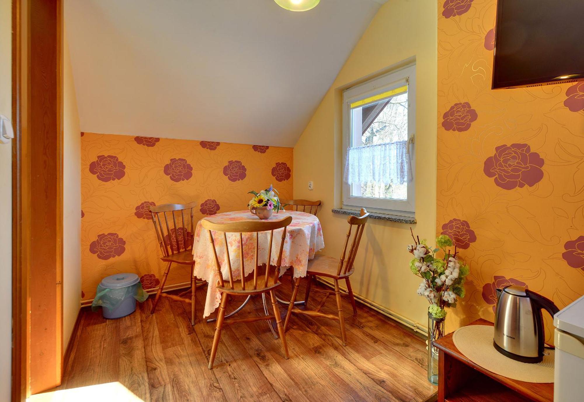 Apartamenty I Pokoje Karpacz - Centrum Karpacza, Parking W Cenie! חדר תמונה